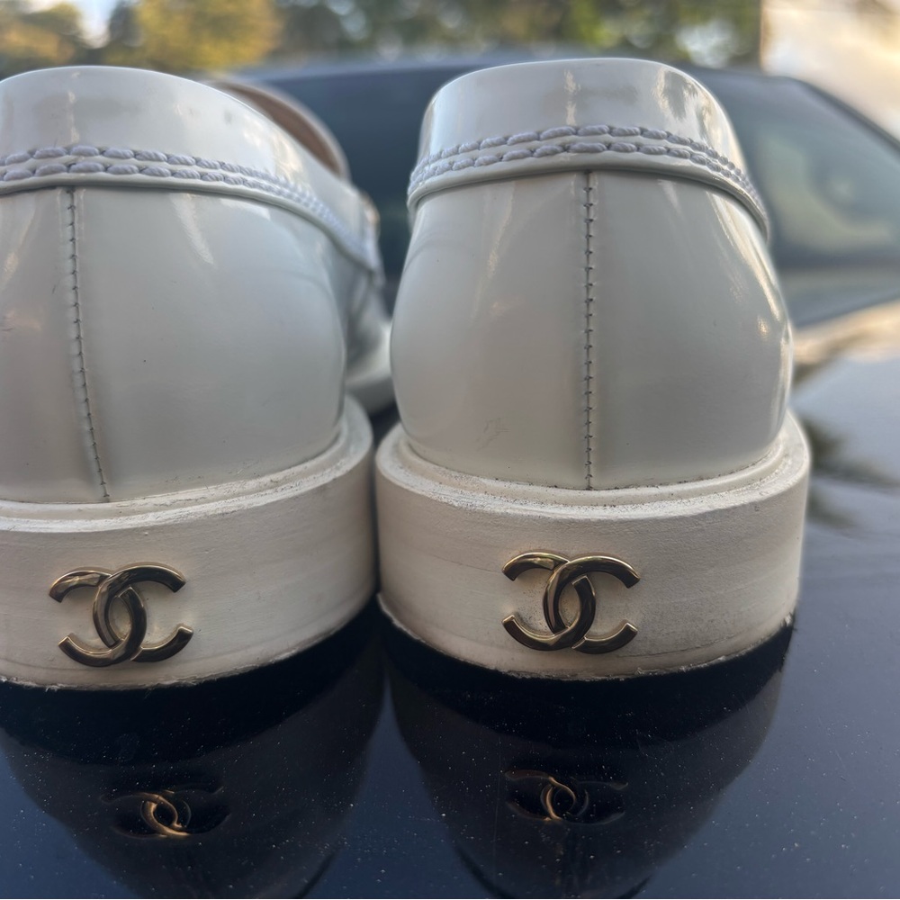 Chanel White Loafers with Gold Logo - Picture 4 of 5